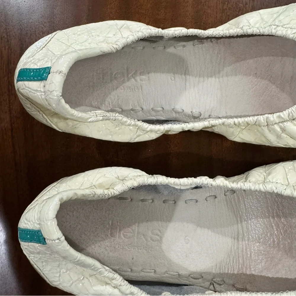Tieks Diamond White Croc Ballet Flat Size 6 - Picture 2 of 8